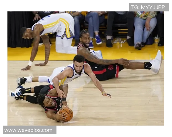 2018年NBA总决赛勇士与骑士第三场精彩录像回放与赛后分析